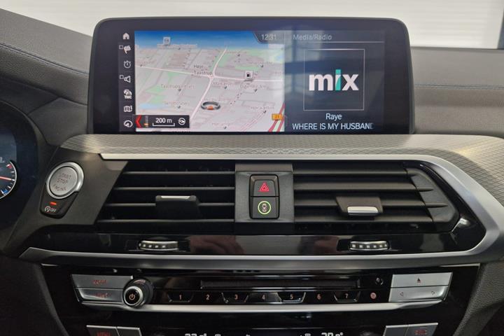 Blå BMW X3 fra 2019