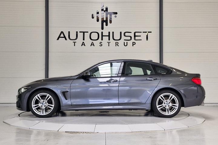 Grå BMW 420i fra 2019