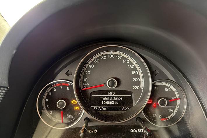 Grå VW UP! fra 2022