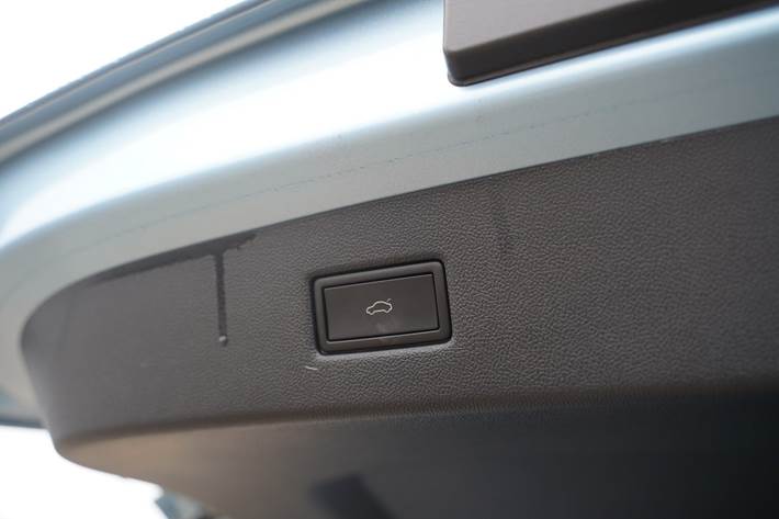 Blå Ford Explorer fra 2024