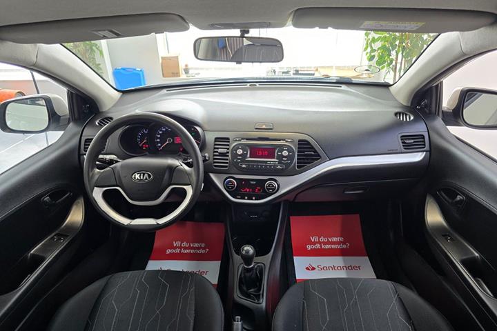 Beige Kia Picanto fra 2014