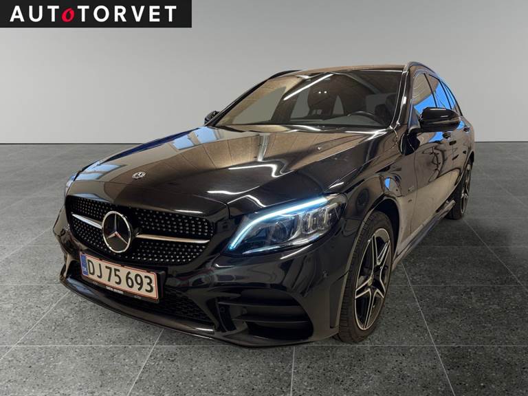 Mercedes C300 de 2,0 AMG Line Night Edition stc. aut.