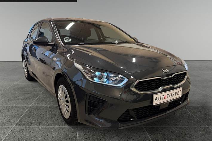 Blå Kia Ceed fra 2021