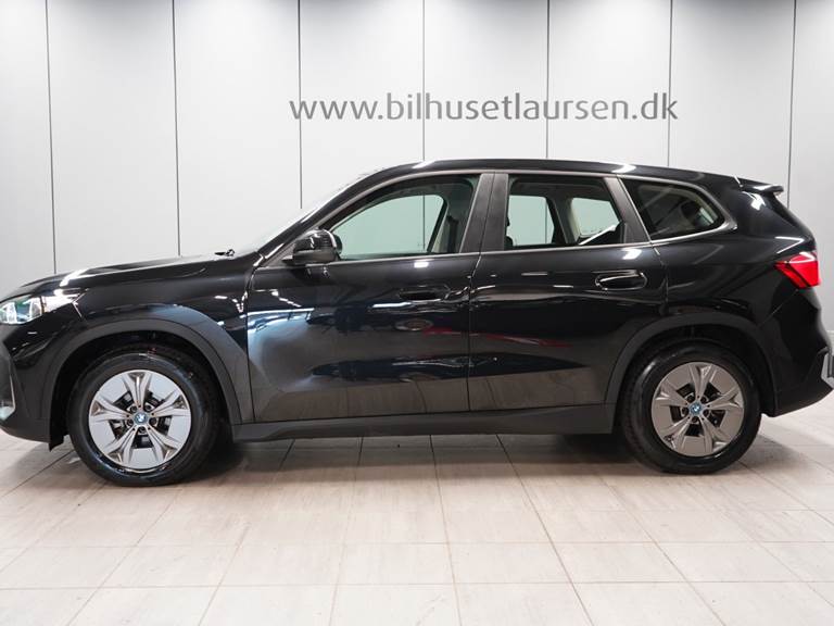BMW iX1 xDrive30