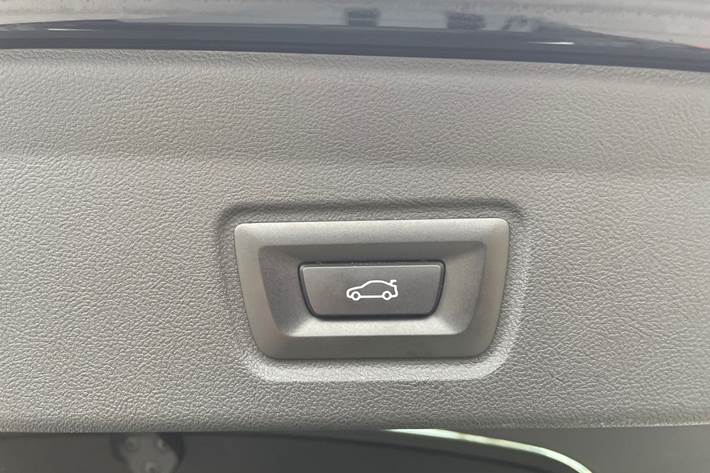 Sort BMW i4 fra 2023