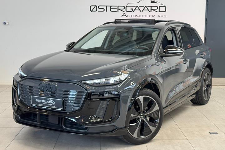 Grå Audi Q6 e-tron fra 2025 set udefra