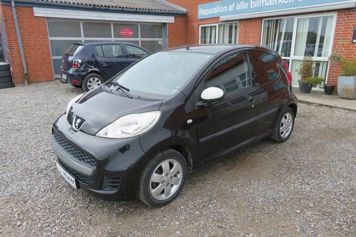 undefined Peugeot 107 fra 2011