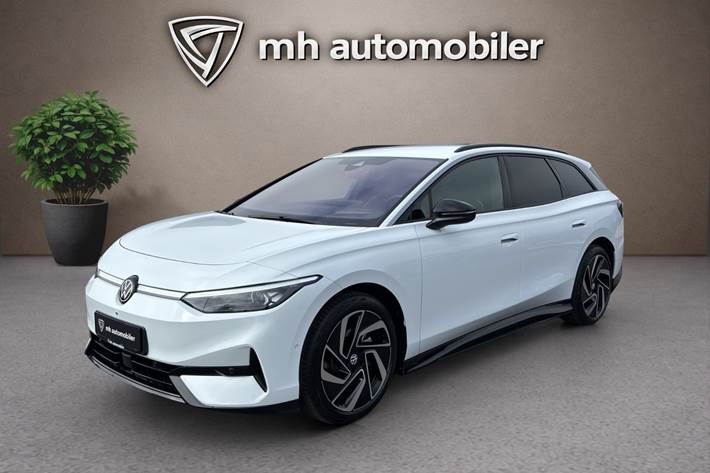 Hvid VW ID.7 fra 2025 set udefra