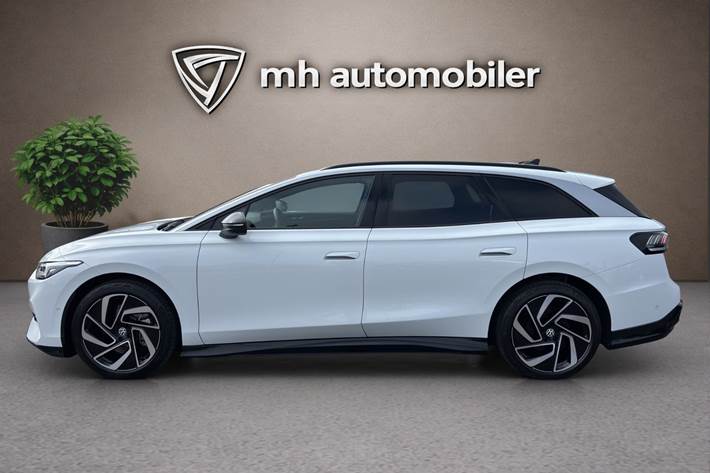 Hvid VW ID.7 fra 2025