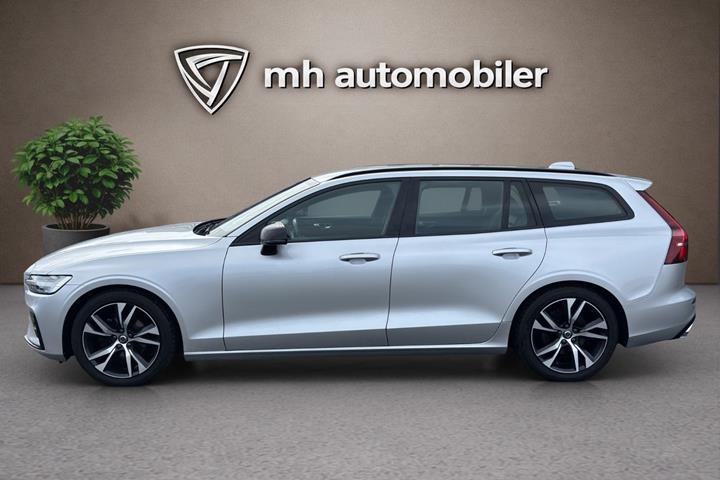Sølv Volvo V60 fra 2021