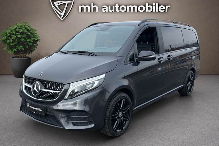 Grå Mercedes V300 d fra 2021