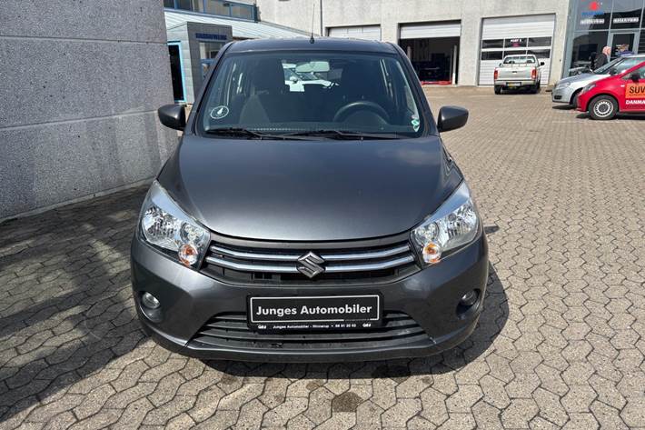 Grå Suzuki Celerio fra 2015