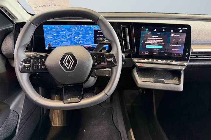 Sort Renault Megane E-Tech fra 2024