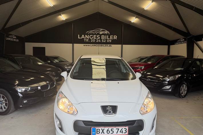 Hvid Peugeot 308 fra 2010