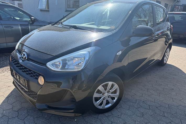 Sort Hyundai i10 fra 2017
