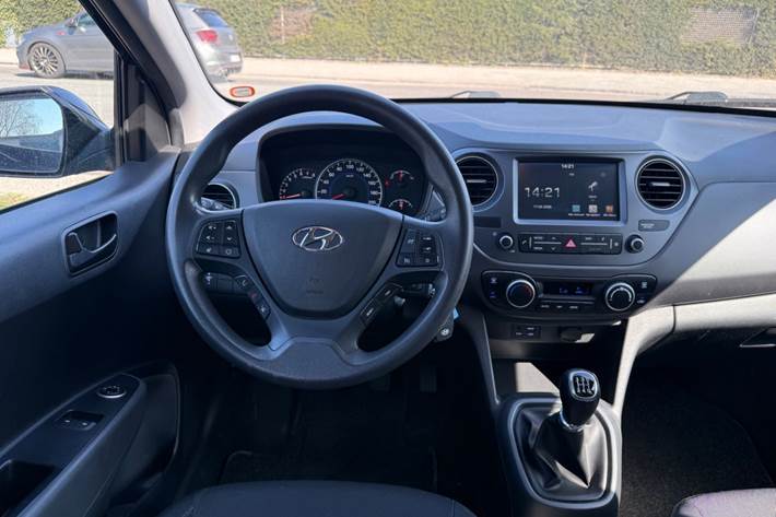 Sort Hyundai i10 fra 2017