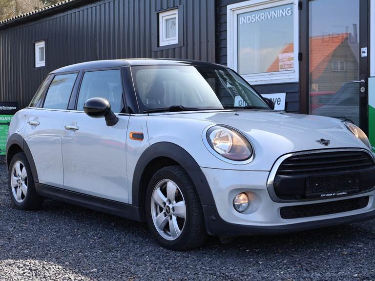 Mini Cooper 1,5 aut.