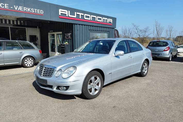 undefined Mercedes E280 fra 2007 set udefra