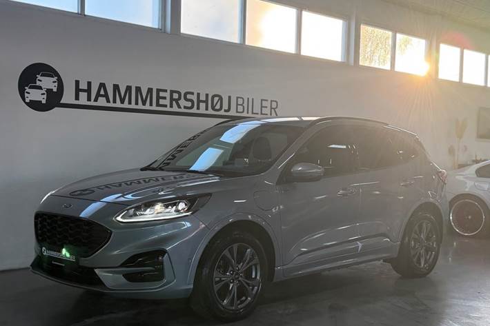 Grå Ford Kuga fra 2020