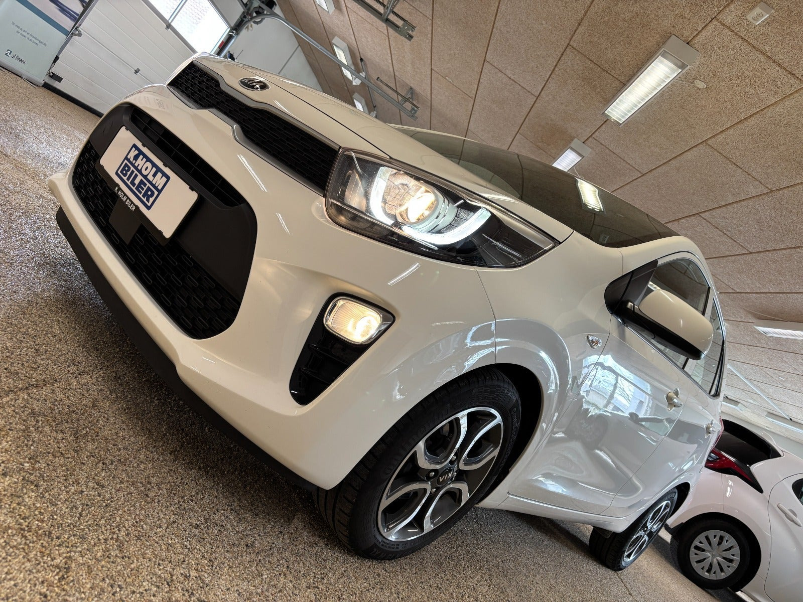 Hvid Kia Picanto fra 2019