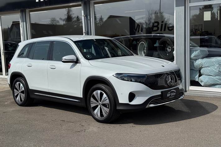 Hvid Mercedes EQB250+ fra 2024