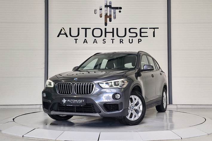 Grå BMW X1 fra 2019