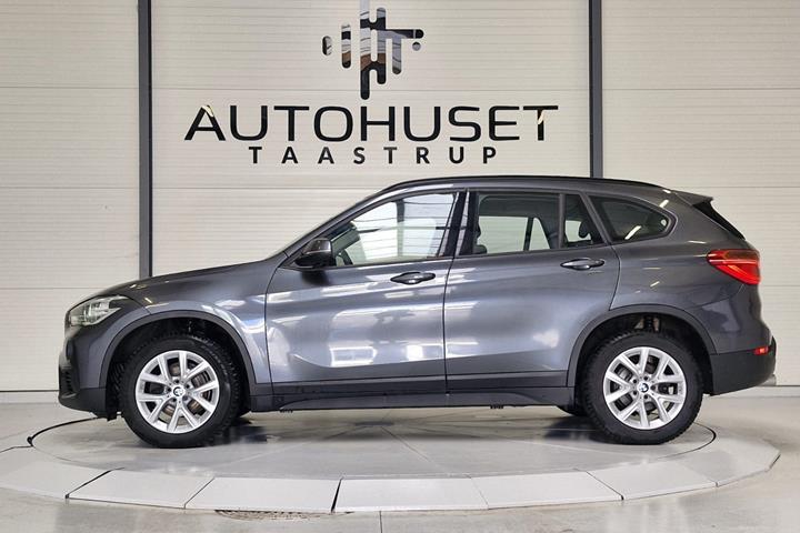 Grå BMW X1 fra 2019