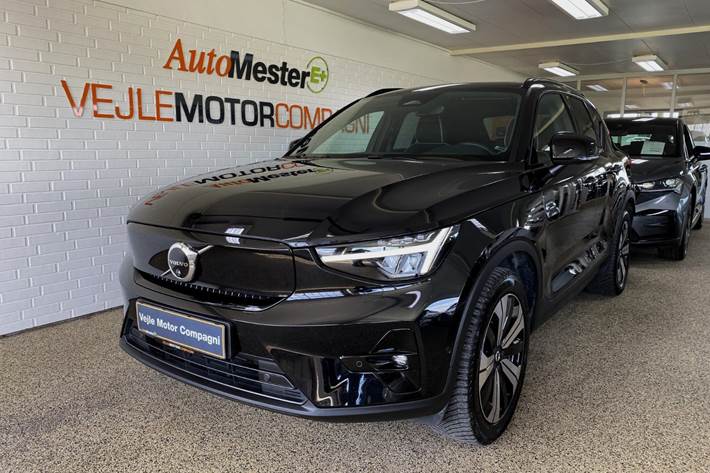 Sort Volvo XC40 fra 2023