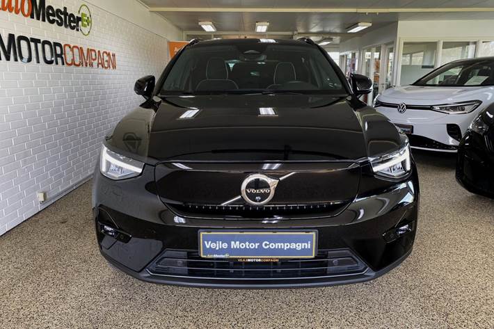 Sort Volvo XC40 fra 2023