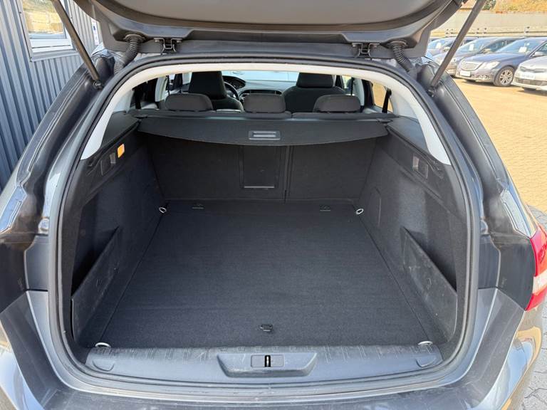 Peugeot 308 1,6 BlueHDi 120 Allure SW