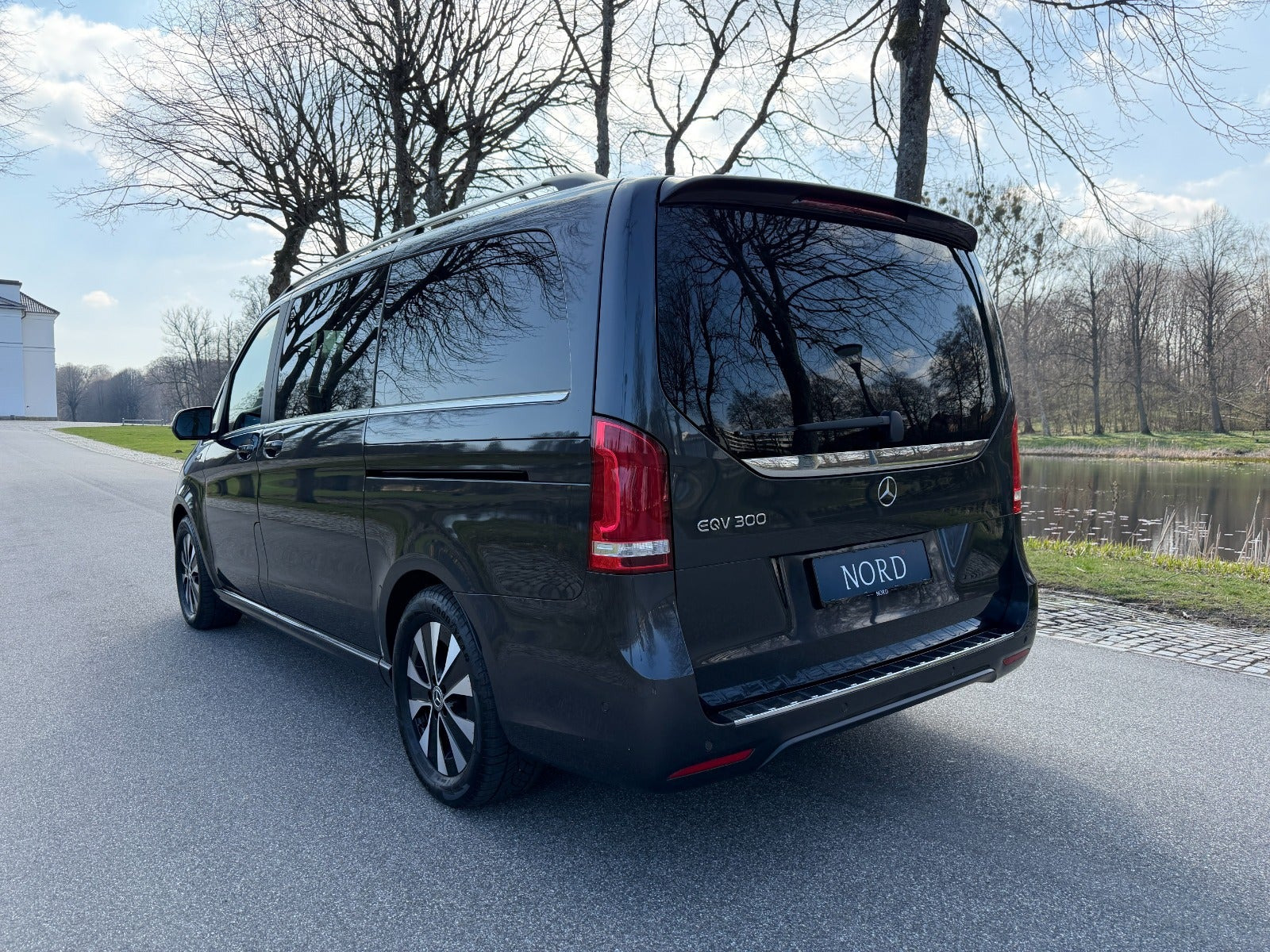 Mercedes EQV300