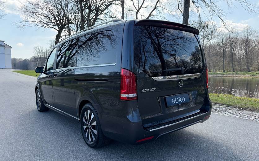 Mercedes EQV300