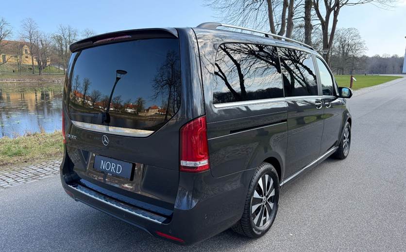 Mercedes EQV300