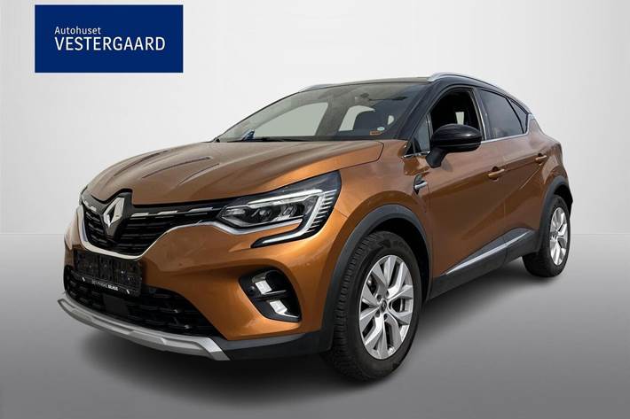 Orange Renault Captur fra 2020