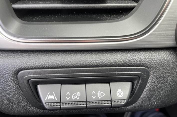 Orange Renault Captur fra 2020