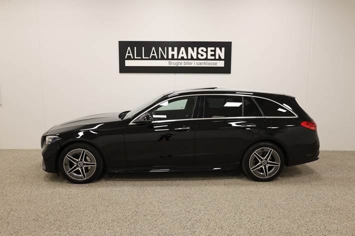 Sort Mercedes C300 e fra 2023