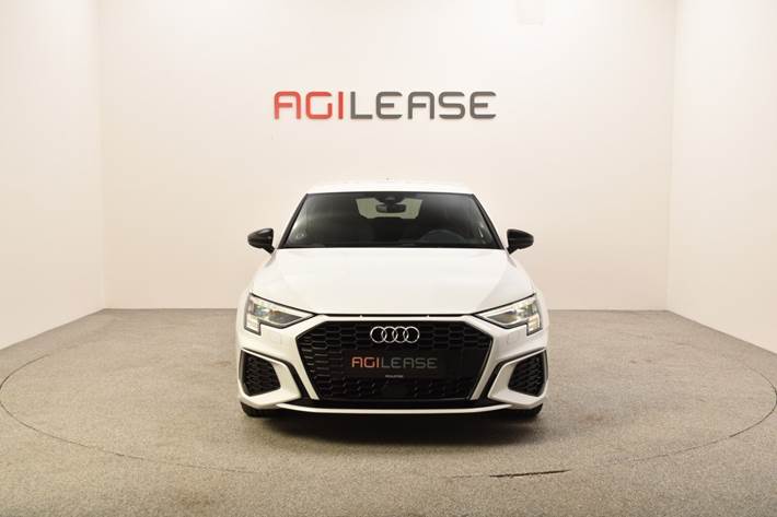 Hvid Audi A3 fra 2021