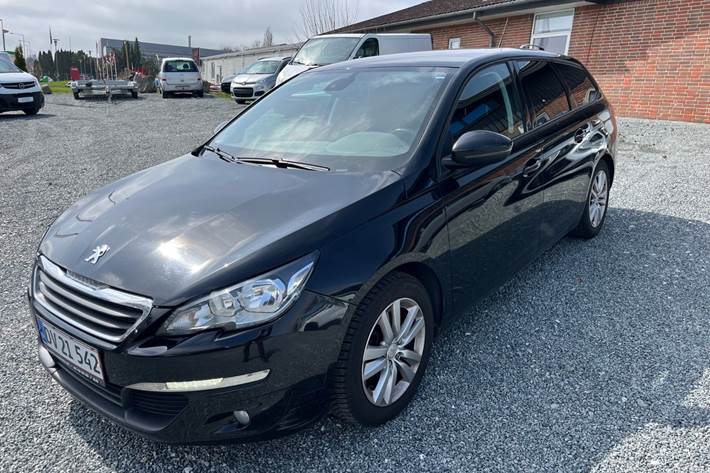 Sort Peugeot 308 fra 2014