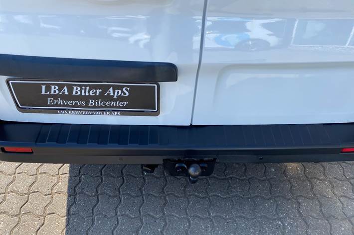 Hvid Renault Trafic T29 fra 2019