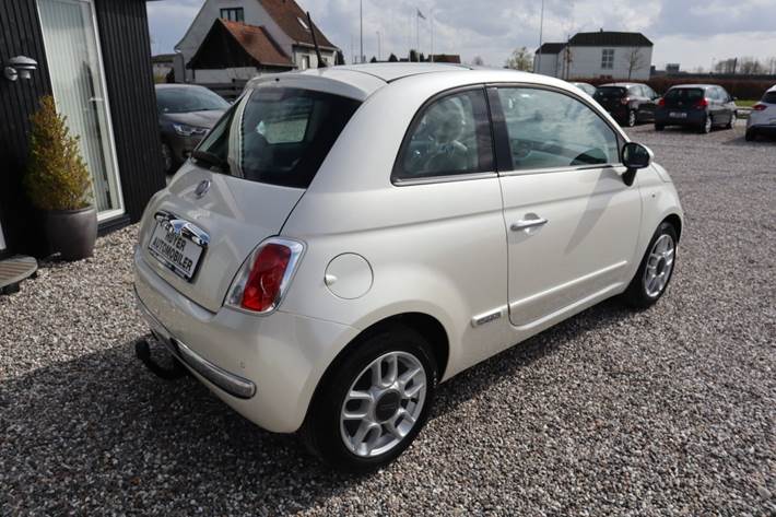 Hvid Fiat 500 fra 2014