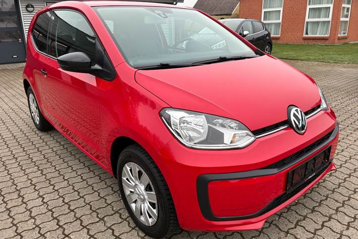 Rød VW UP! fra 2017