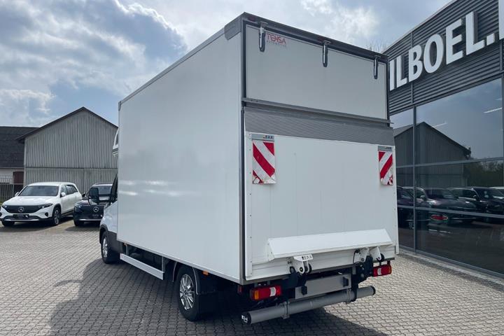 Hvid Iveco Daily fra 2025