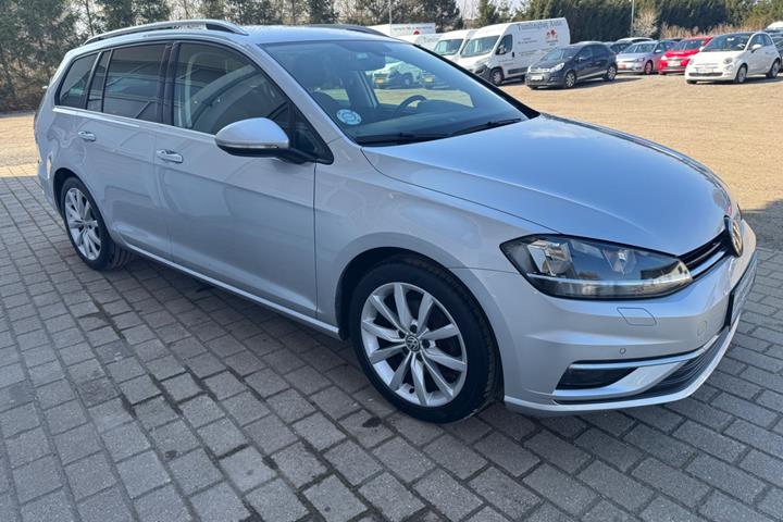 Sølv VW Golf VII fra 2018