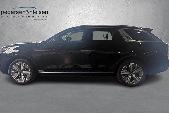 Sort Hongqi E-HS9 fra 2024