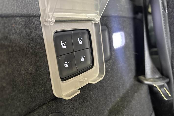 Sort Hongqi E-HS9 fra 2024