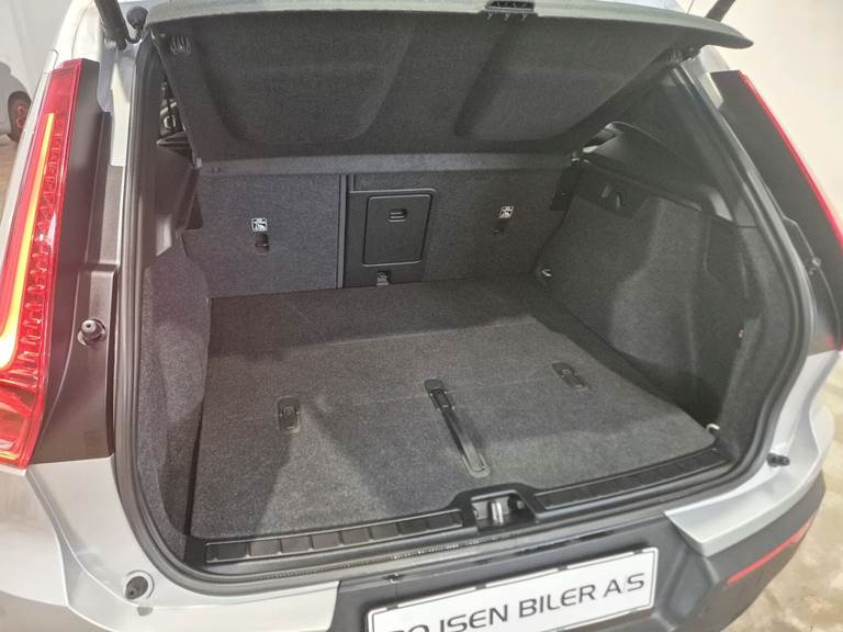 Volvo XC40 EL Core 238HK 5d Aut.