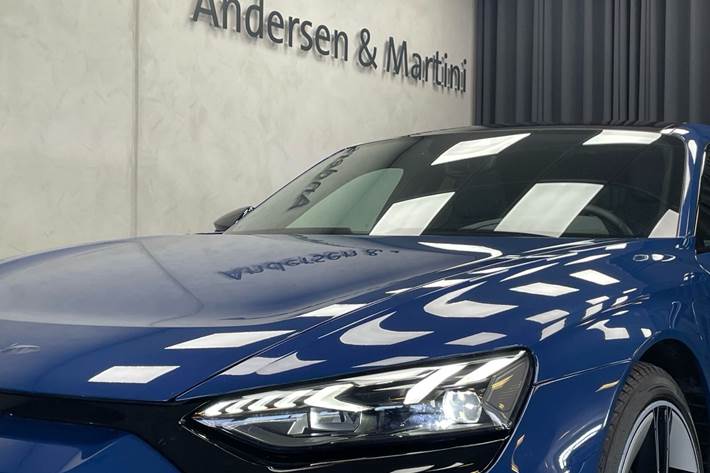 Blå Audi e-tron GT fra 2023