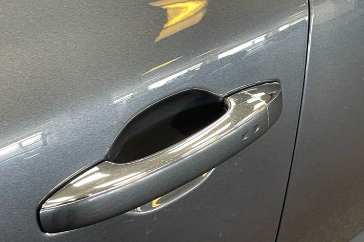 Grå Renault Mégane fra 2017