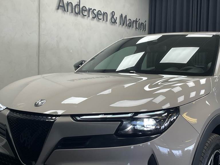 Alfa Romeo Junior EL Core 156HK 5d Aut.