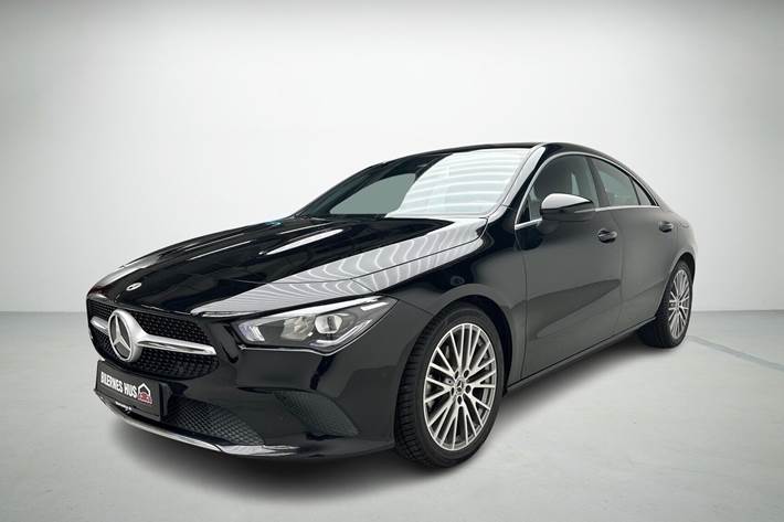 Sort Mercedes CLA200 fra 2021